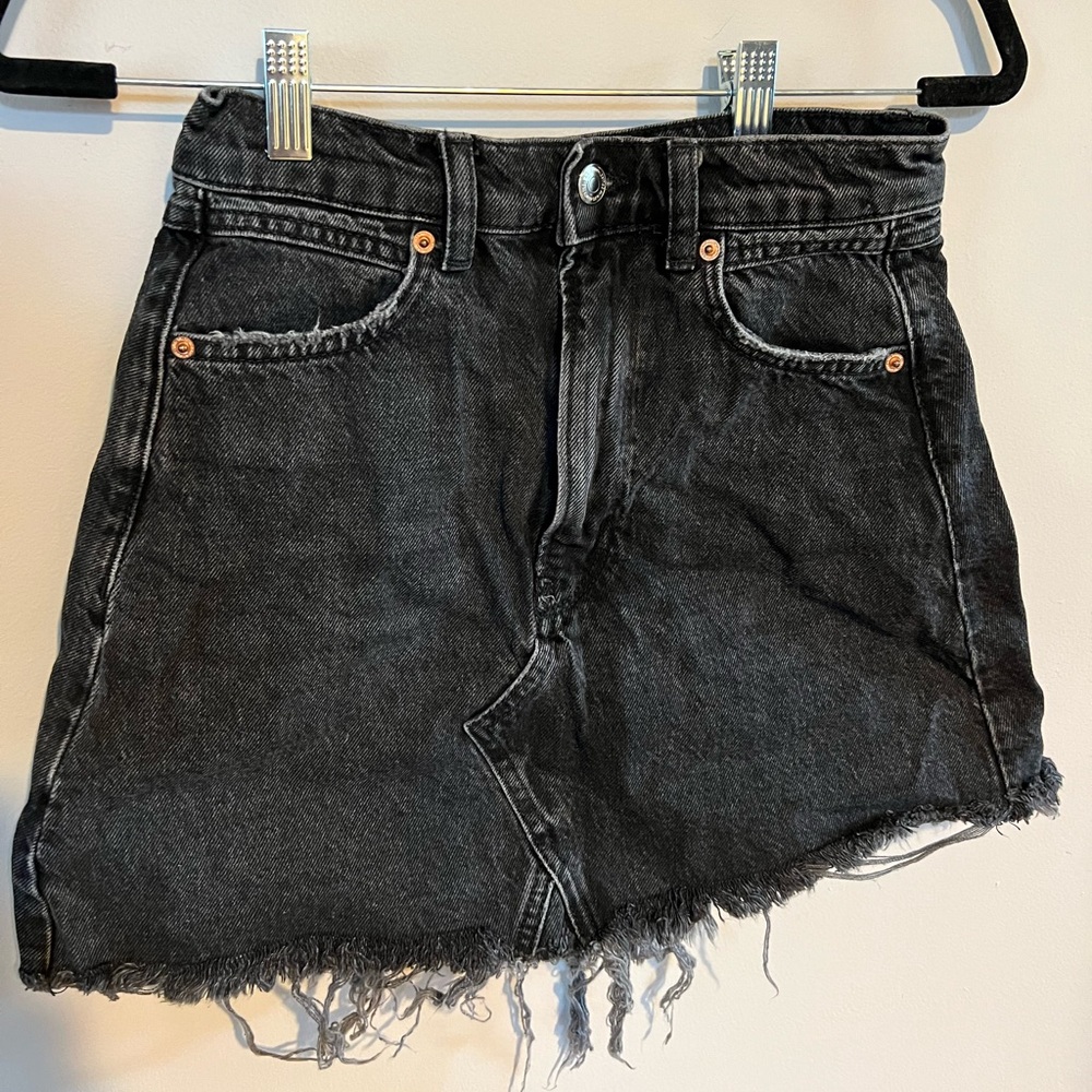 Distressed Zara Denim Skirt